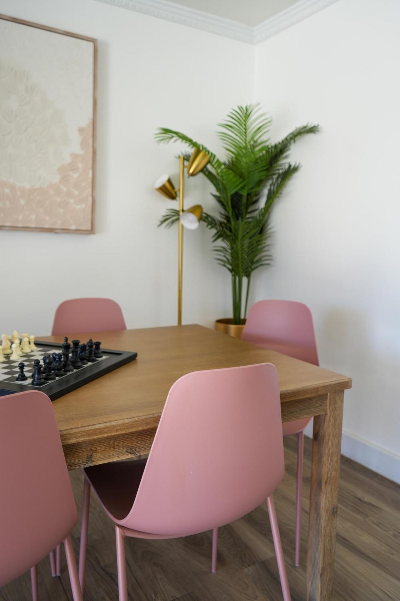 אינדיאו The Pink Cactus - Desert Retreat - Luxe Pool, Golf & Game Room מראה חיצוני תמונה