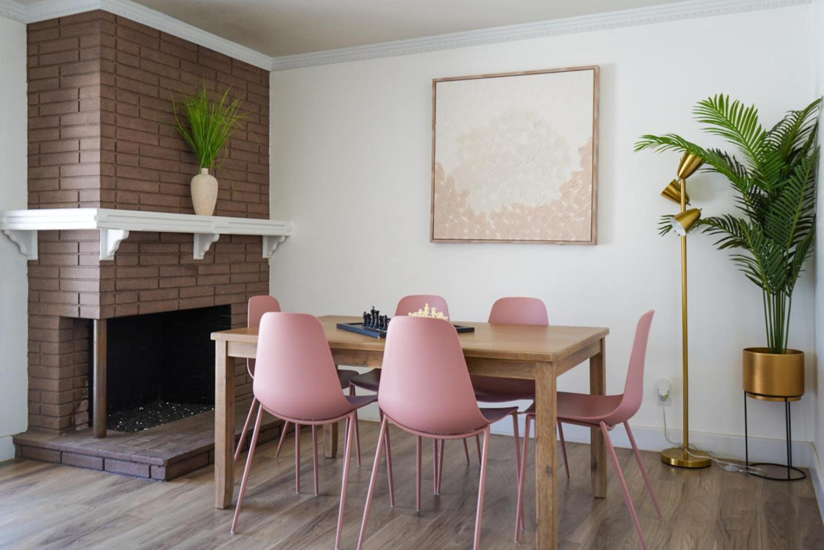 אינדיאו The Pink Cactus - Desert Retreat - Luxe Pool, Golf & Game Room מראה חיצוני תמונה